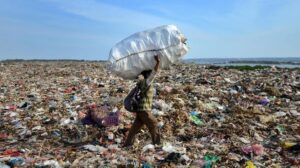 Ilustrasi sampah Foto: AFP PHOTO / SONNY TUMBELAKA